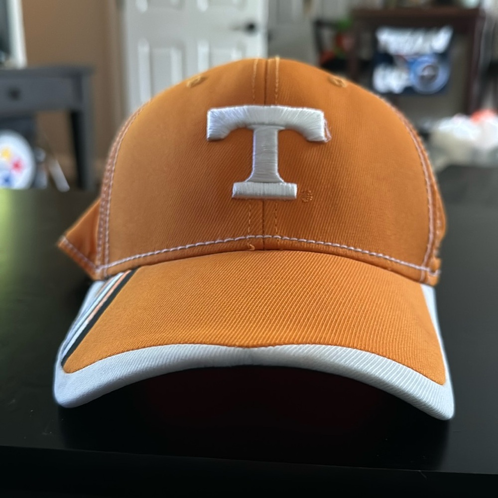 UT Tennessee Vols hat. Excellent Condition.